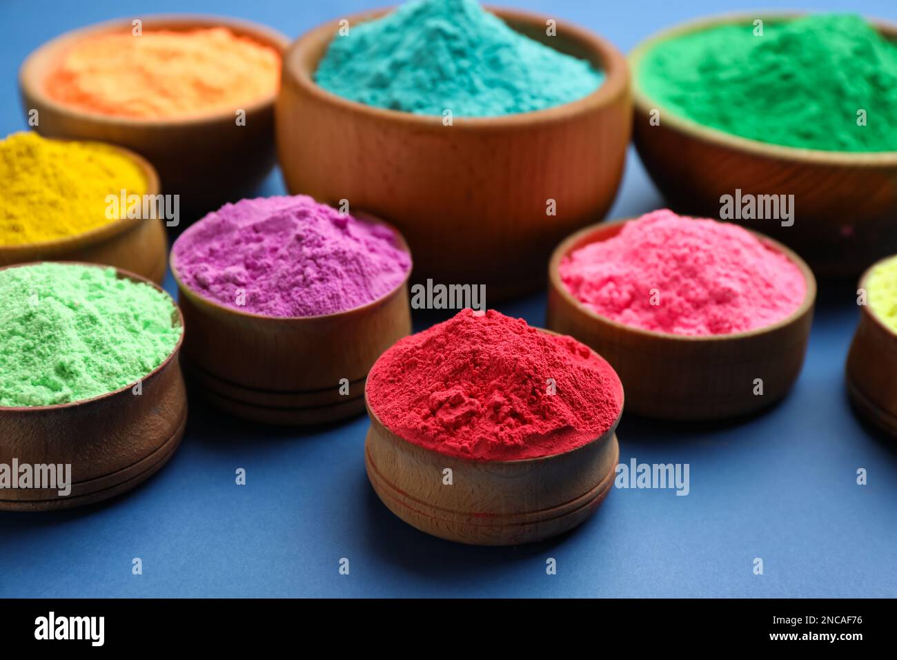 Set different colorful powders hi-res stock photography and images - Alamy