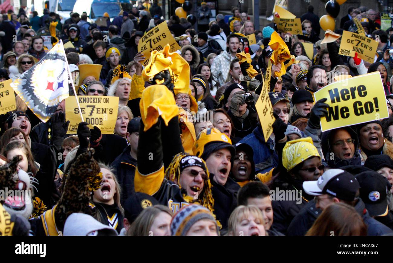 Steeler Rally Pittsburgh Steelers fans chant at a pep rally for the NFL football team ...