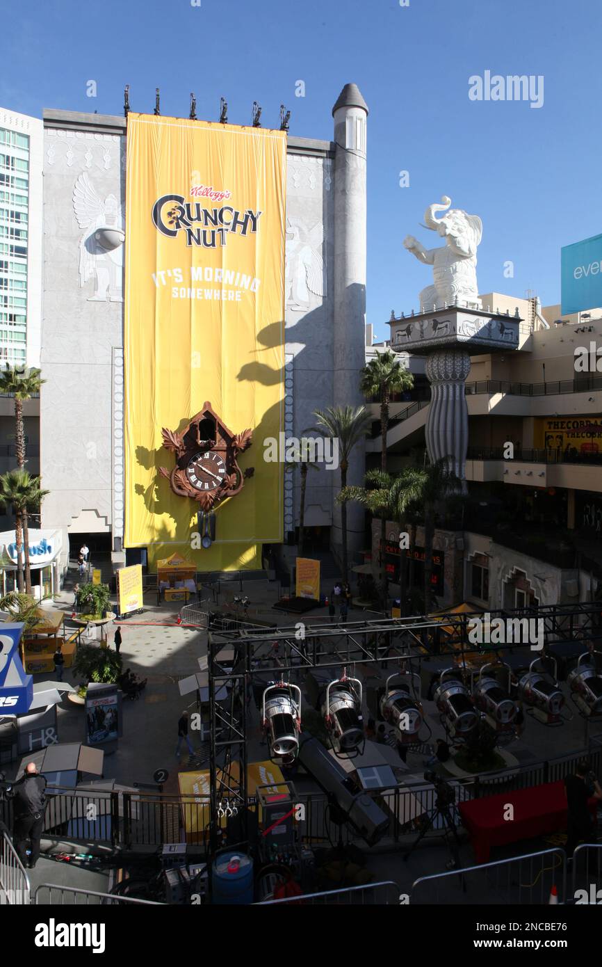 A general view of atmosphere as Nick Cannon kicks off Kellogg's Crunchy