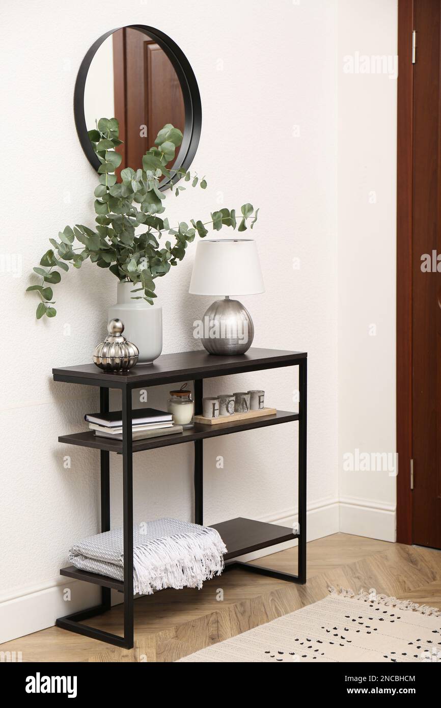 Light hallway with stylish furniture. Interior design Stock Photo - Alamy
