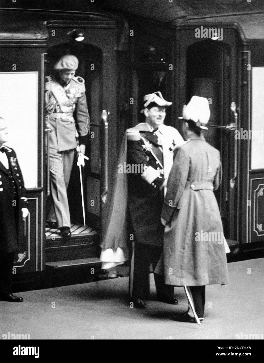 King Carol and the Crown Prince Michael of Romania arrived at Victoria ...