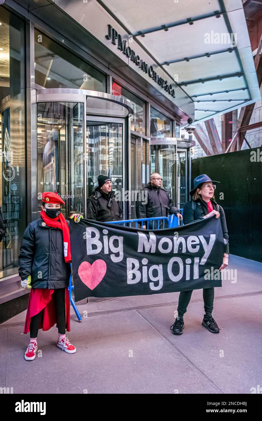 USA. 14th Feb, 2023. On Valentine's Day a coalition of environmental groups led by Third Act NYC, along with allies from XRNYC, Stop the Money Pipeline, Greenfaith, 350NYC, Rise And Resist and many other organizations, delivered a letter to JPMorgan Chase CEO Jamie Dimon demanding an immediate end to all new fossil-fuel investing, and that Chase redirect its investments to renewable sources of energy. That would be a true Valentine to the planet and its children. (Photo by Erik McGregor/Sipa USA) Credit: Sipa USA/Alamy Live News Stock Photo