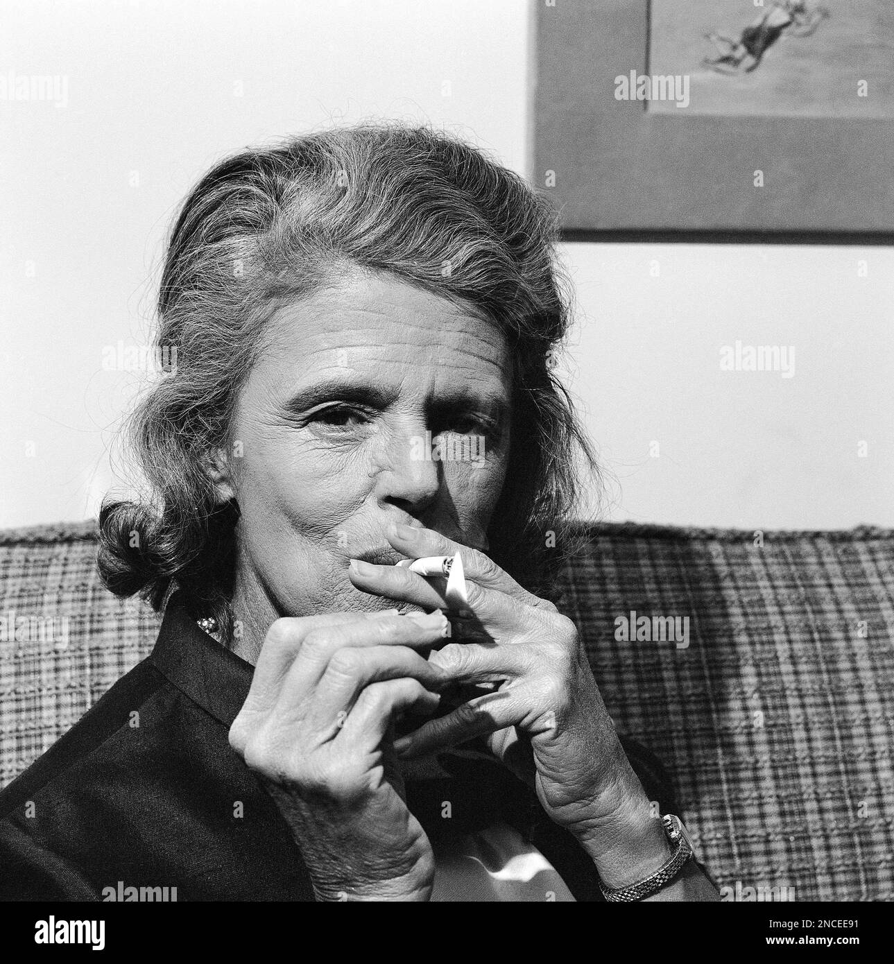 spock-smoking