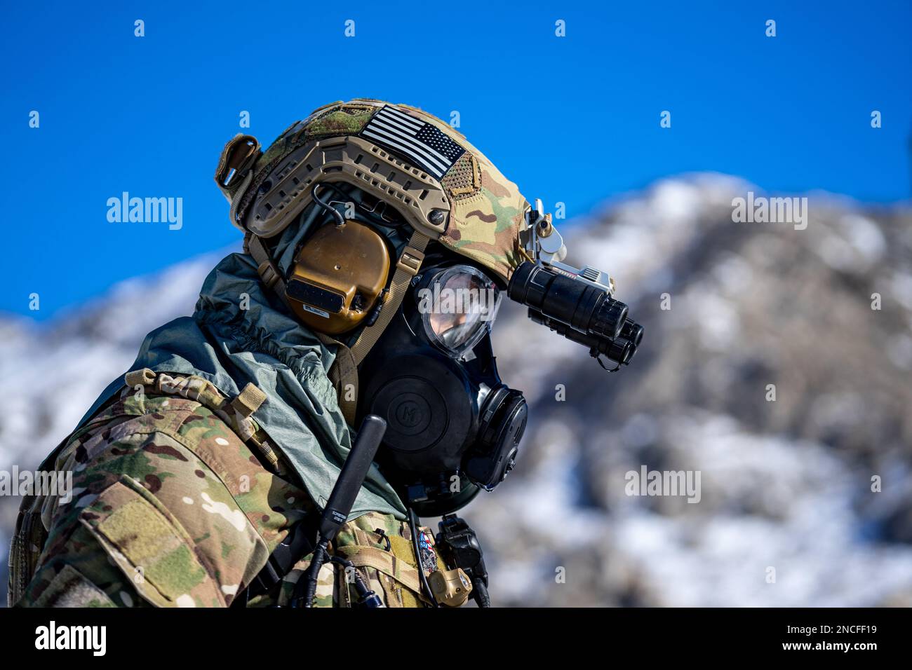 A Soldier assigned to the 56th Chemical Reconnaissance Detachment (CRD), 4th Battalion, 5th Special Forces Group (Airborne), prepares to conduct sensitive site exploitation training as part of a 1st Special Forces Command external evaluation exercise in Dugway, Utah, Jan. 31, 2023. The exercise, providing realistic mission training, evaluates CRD’s technical and tactical skillsets to deploy to combat environments. (U.S. Army photo by Staff Sgt. Gregory T. Summers, 5th Special Forces Group (Airborne) Public Affairs) Stock Photo