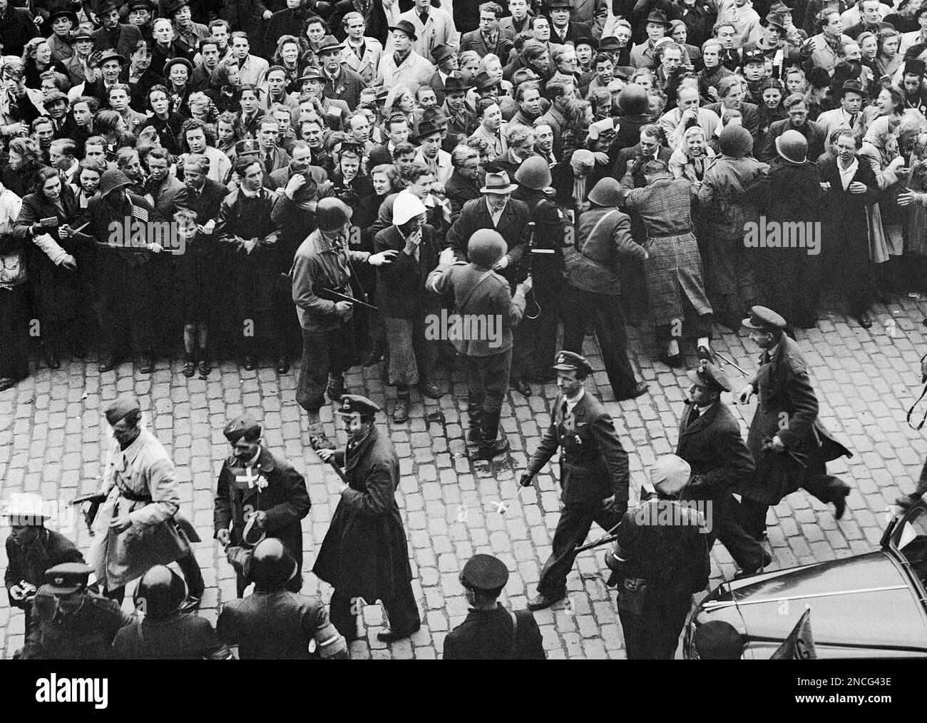 Scenes of wild excitement greeted men of the sixth airborne division ...