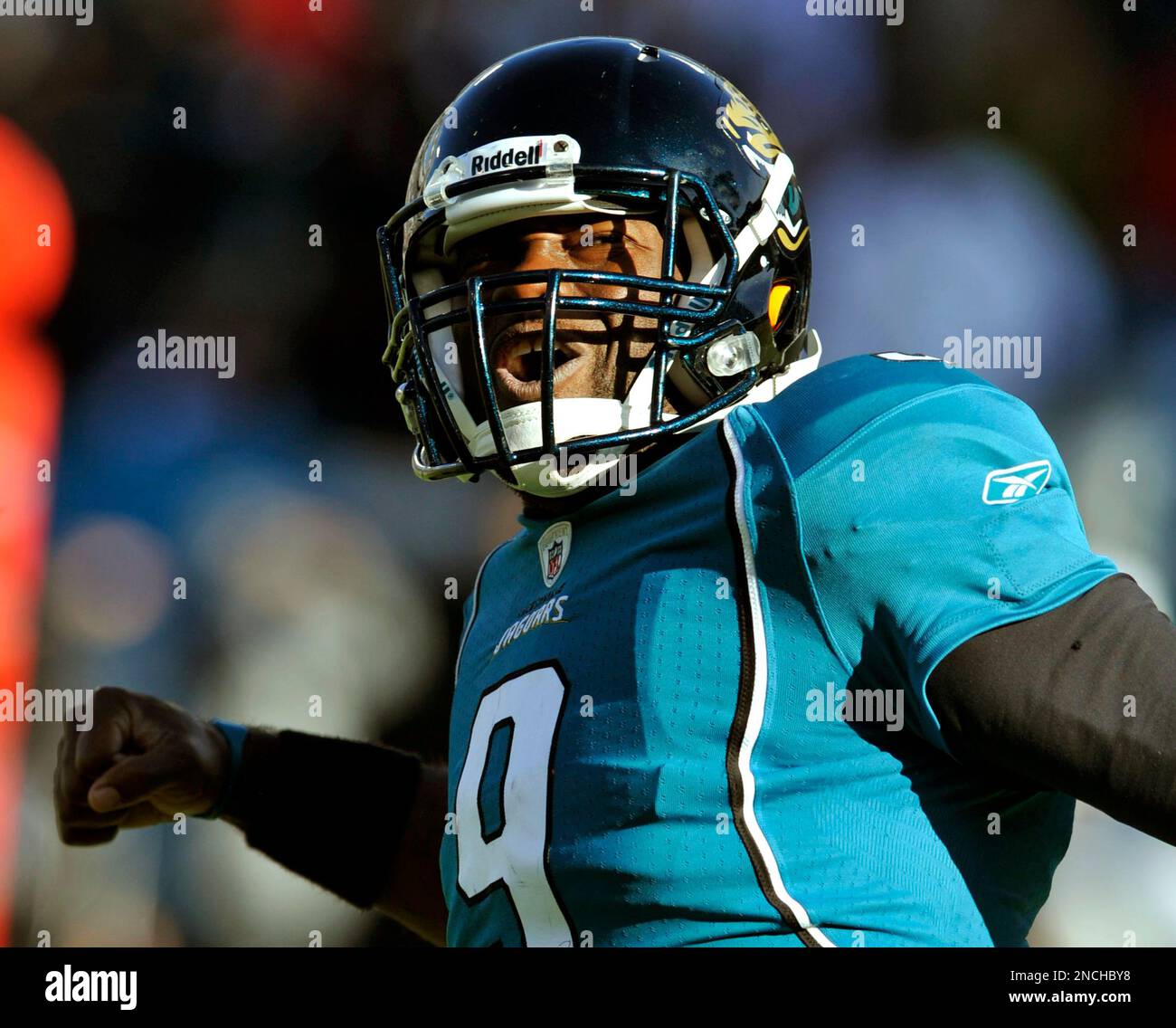 Jacksonville Jaguars quarterback David Garrard (9) celebrates a ...