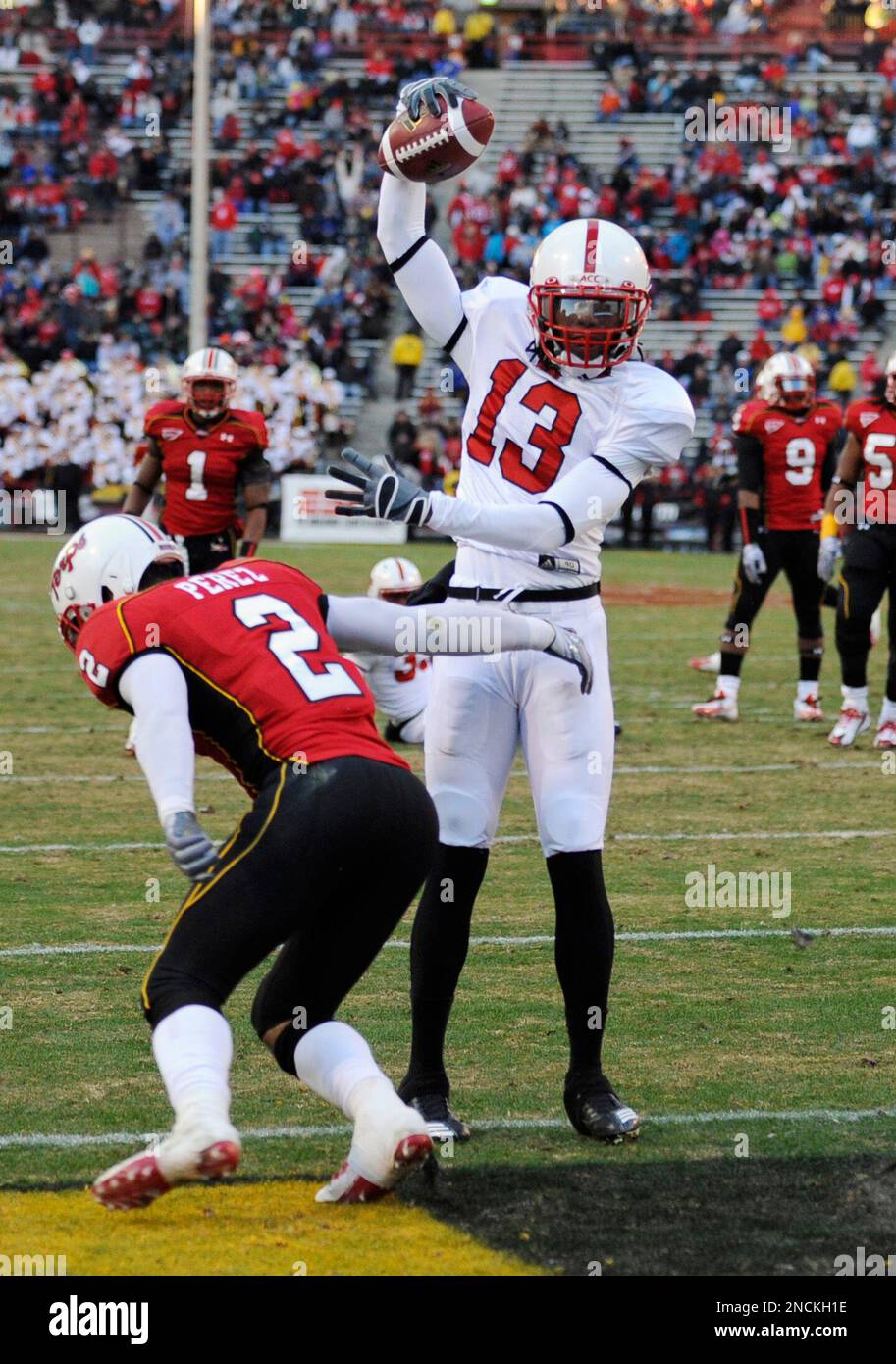 North Carolina State wide receiver Owen Spencer (13) scores a touchdown ...