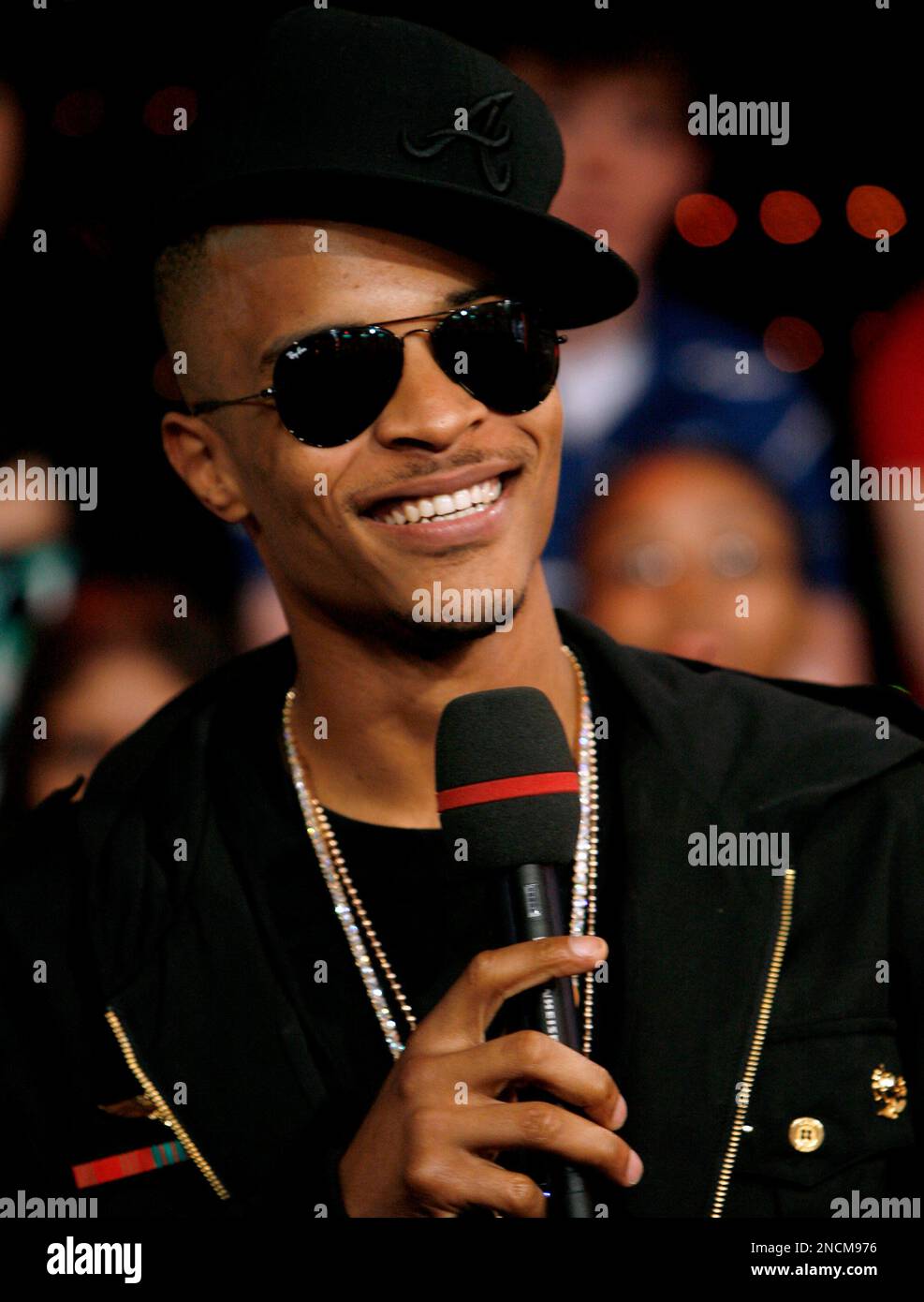 Ti Rapper 2007 FILE -- In a July 2, 2007 file photo Rapper T.I. appears onstage during ...