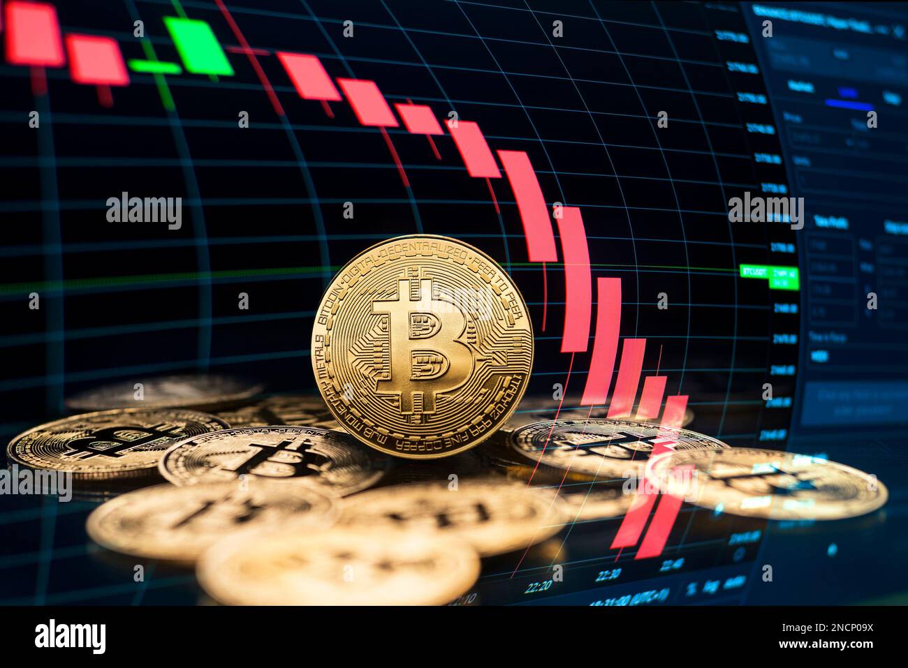Bitcoin crash hi-res stock photography and images - Alamy