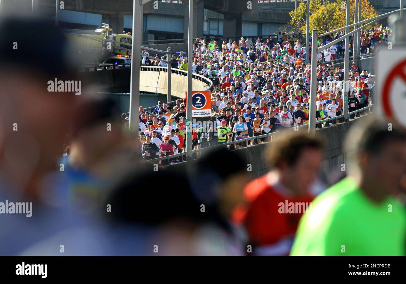 Runners enter the Brooklyn borough of New York near the second mile