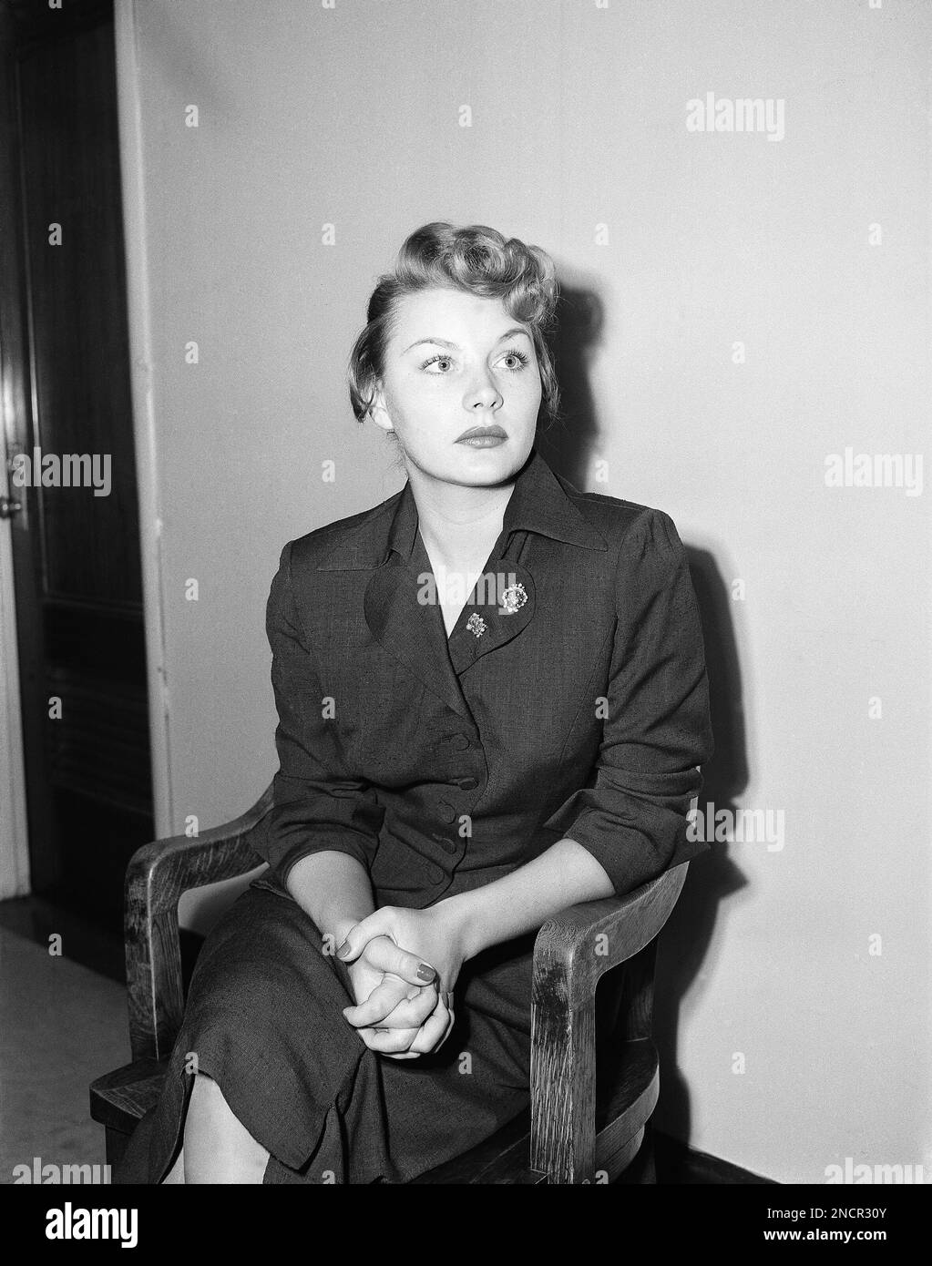 Actress Barbara Payton, who testified in the perjury trial of Stanley  Adams, in Los Angeles on Nov. 29, 1950, corroborating his statement he was  at her apartment the day Abe Dividian, dope
