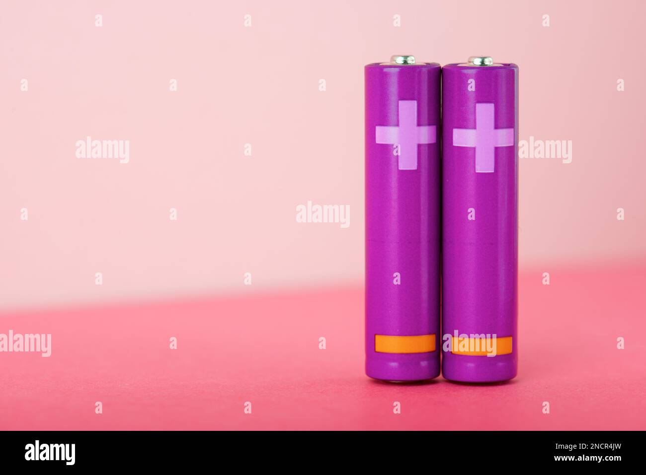 Two aa rechargeable batteries hires stock photography and images Alamy