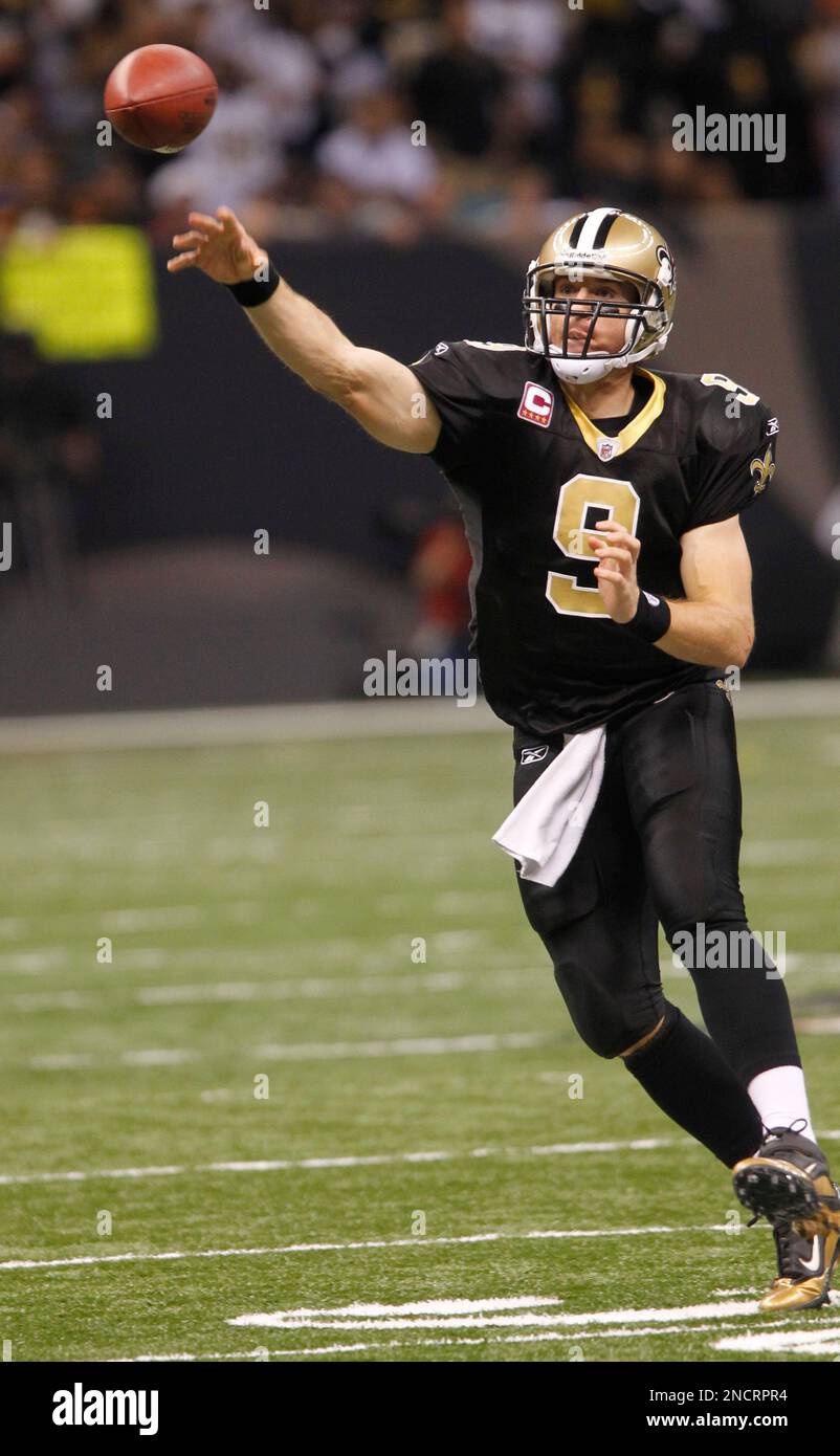New Orleans Saints quarterback Drew Brees (9) during an NFL football ...