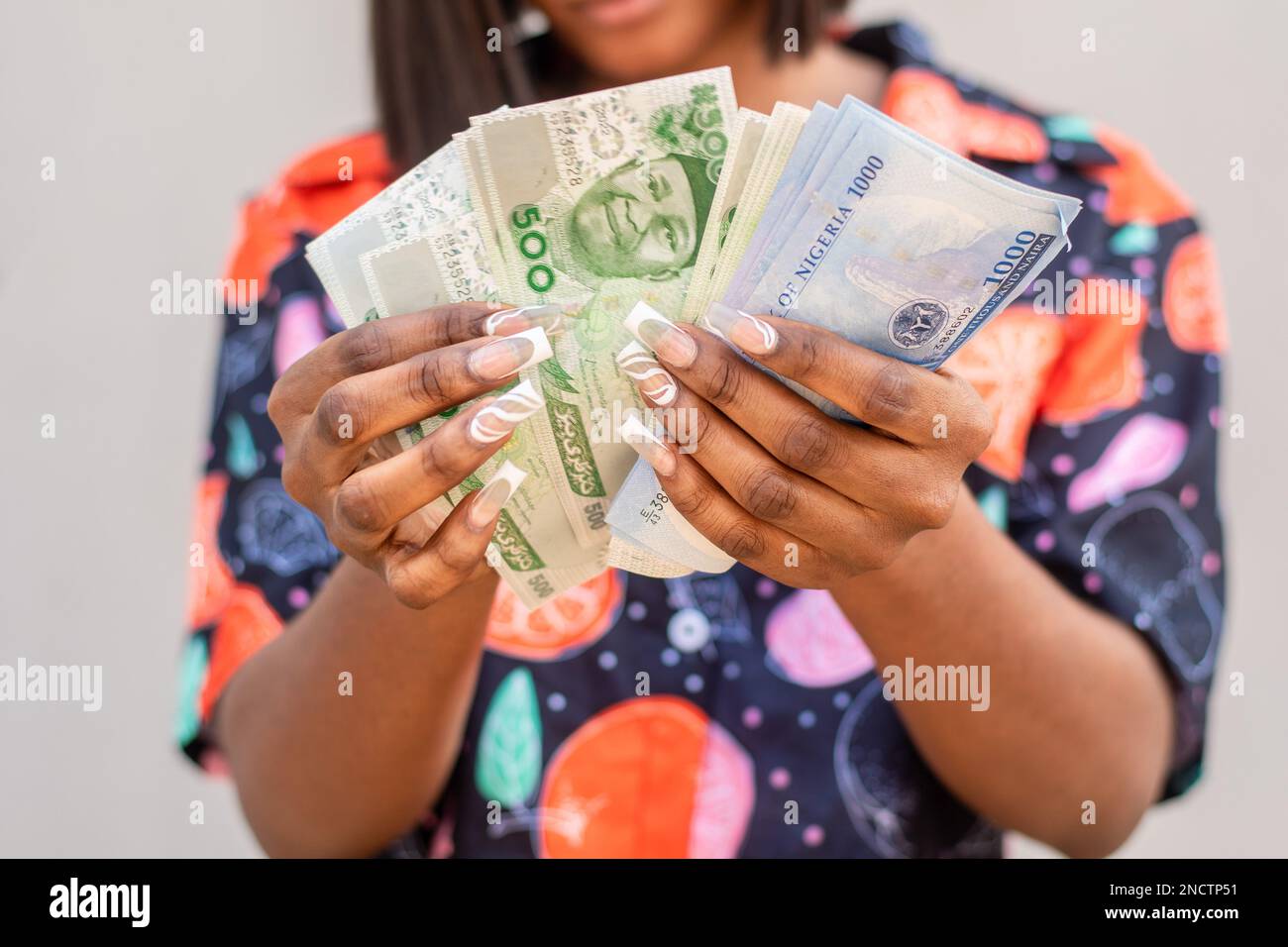 Naira note 1000 hi-res stock photography and images - Alamy