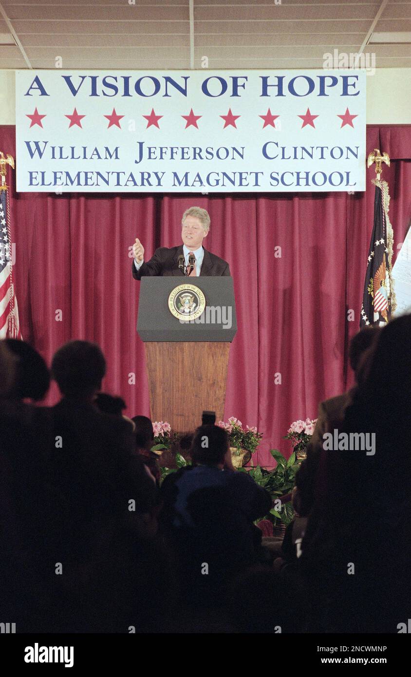 President Bill Clinton addresses students and faculty at the dedication