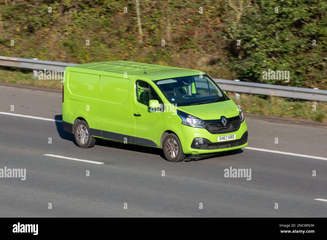Renault traffic van hi-res stock photography and images - Alamy