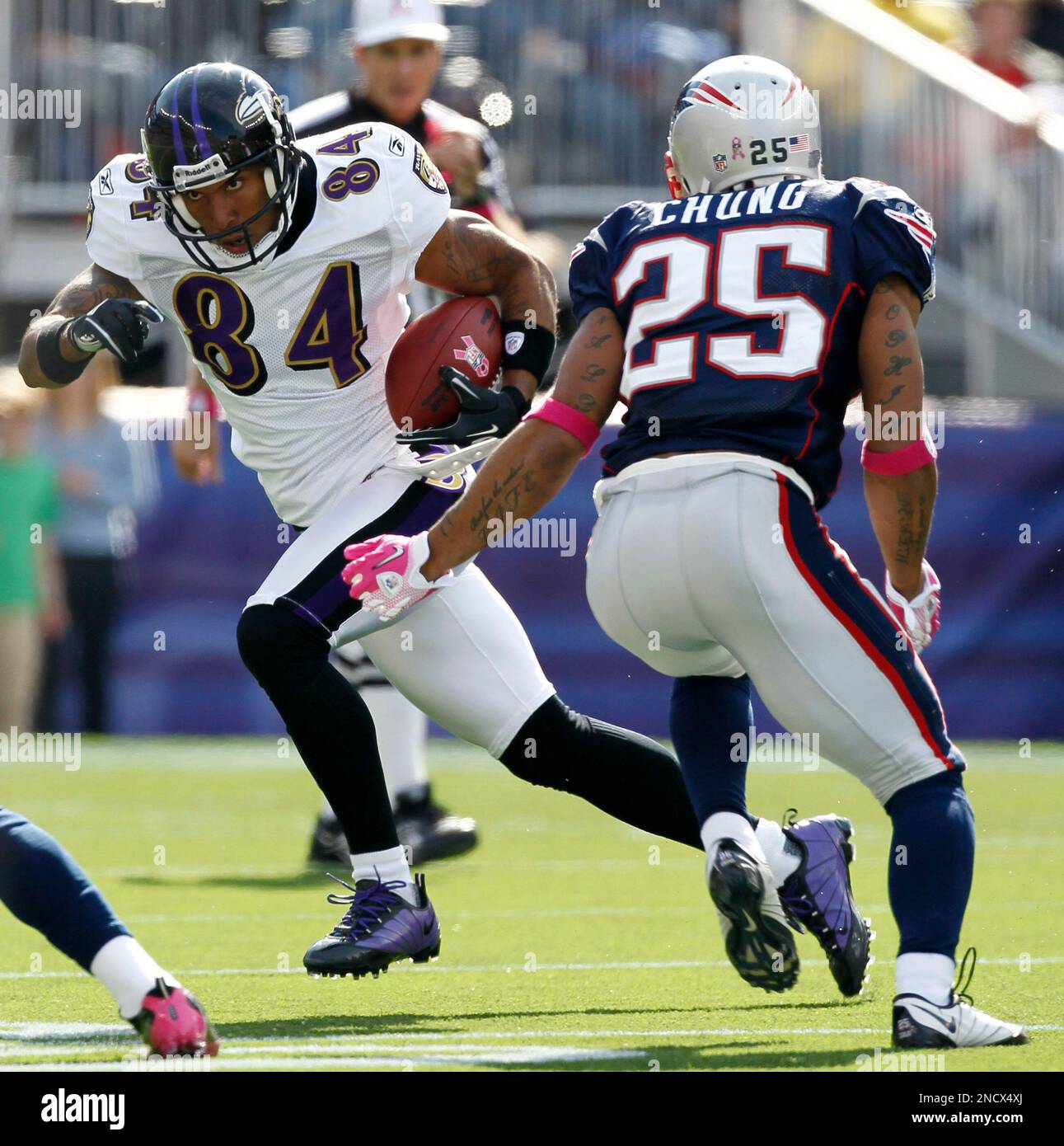 Baltimore Ravens wide receiver T.J. Houshmandzadeh (84) runs past New ...