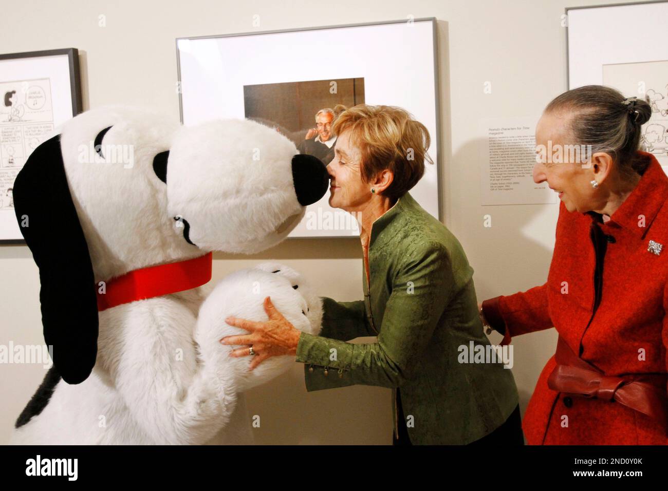 Jean Schulz Jean Schulz, center, widow of Charles Schulz, rubs noses with Snoopy