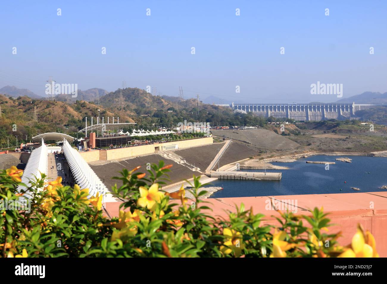 Sardar Sarovar Dam Gujarat (Kevadia Gaam), India Stock Photo Alamy