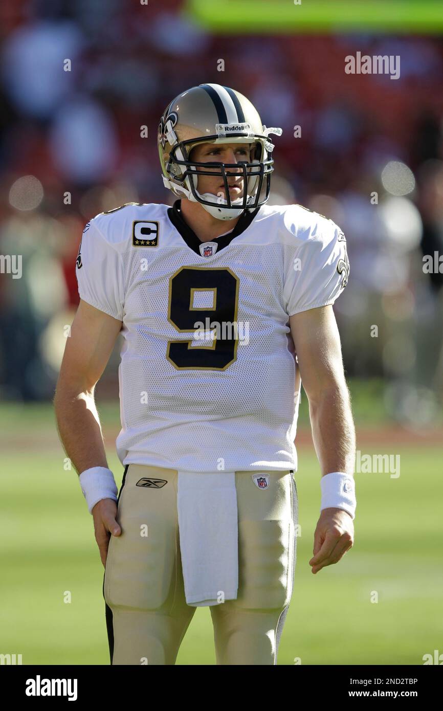 New Orleans Saints quarterback Drew Brees (9) throws in an NFL football