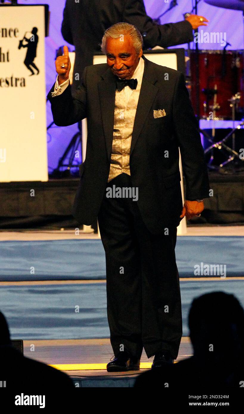 Rep. Charles Rangel, D-NY, gives a thumbs-up to the crowd at the ...