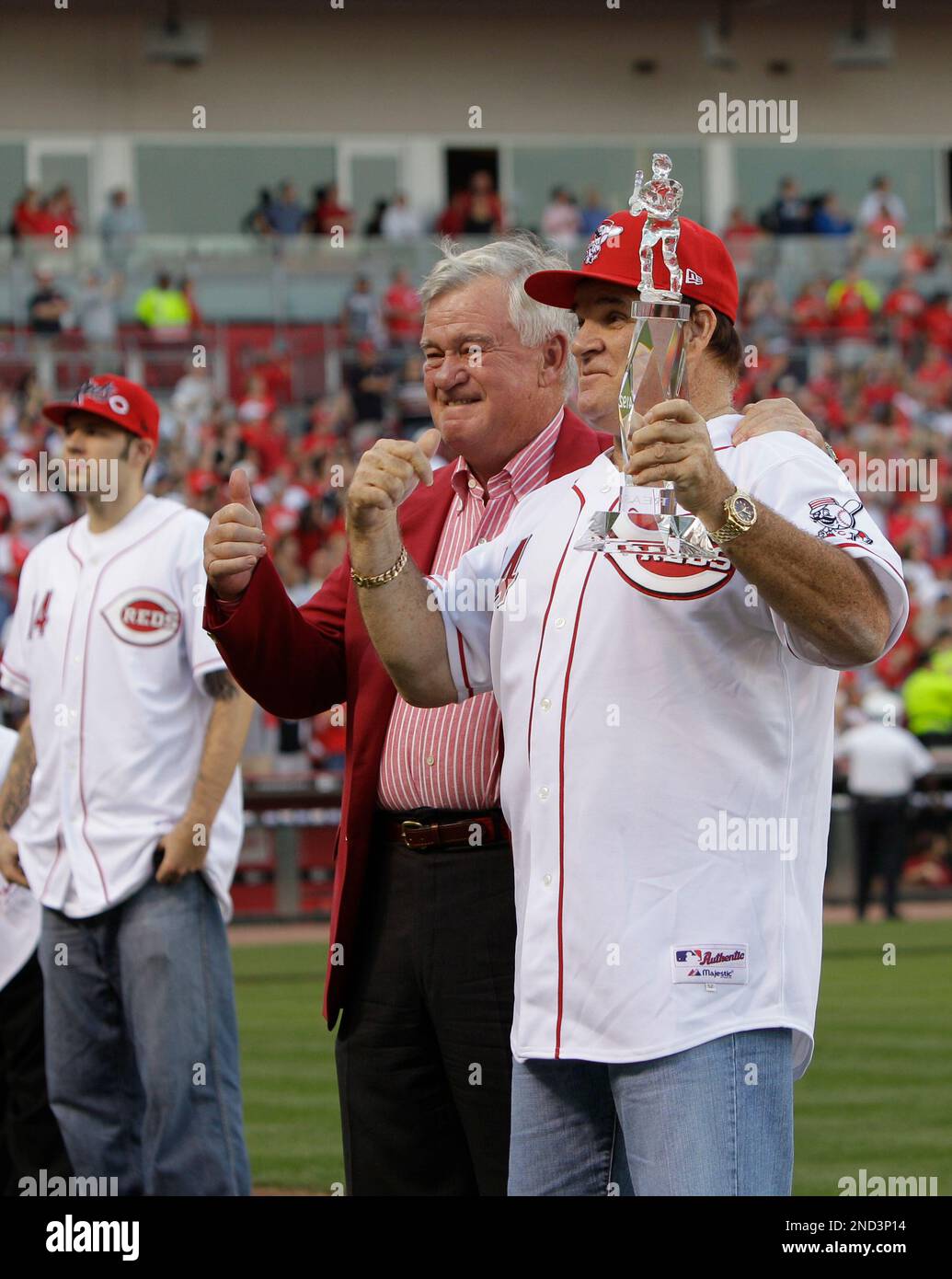 Reds Authentics, Fans