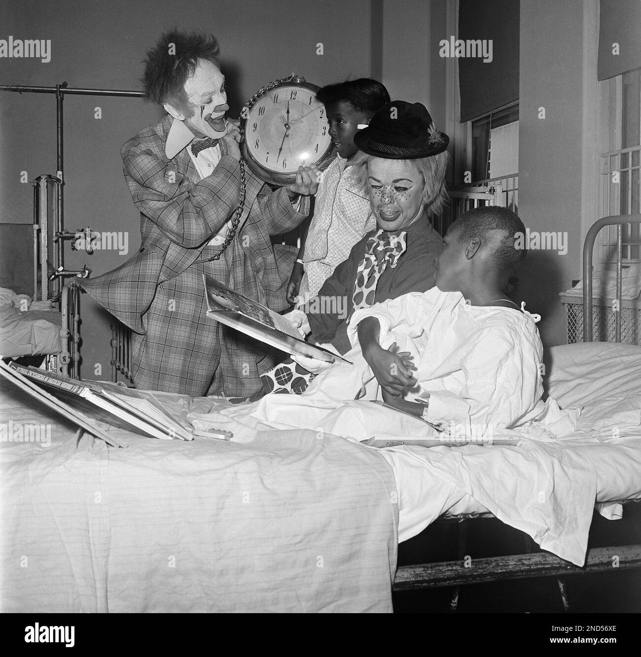 clowns-at-the-children-s-party-thrown-by-chicago-mayor-richard-daley-at