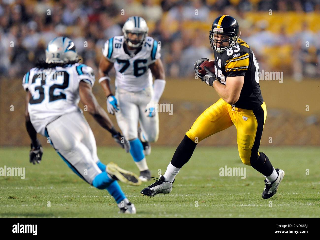 Pittsburgh Steelers' Heath Miller (83) against the Carolina