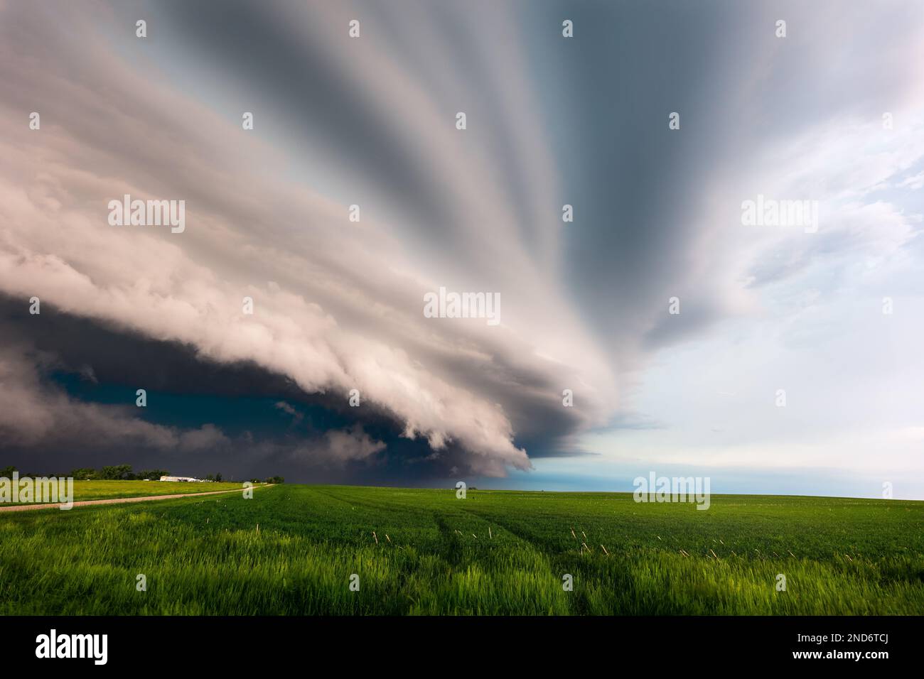 Ominous shelf cloud ahead of a supercell thunderstorm near Wall, South Dakota Stock Photo