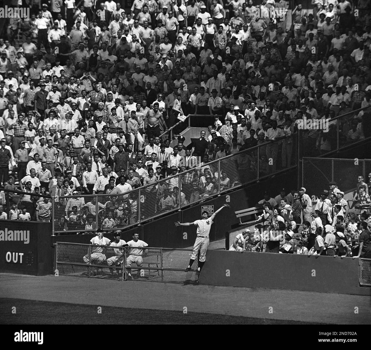 Roger maris Black and White Stock Photos & Images - Alamy