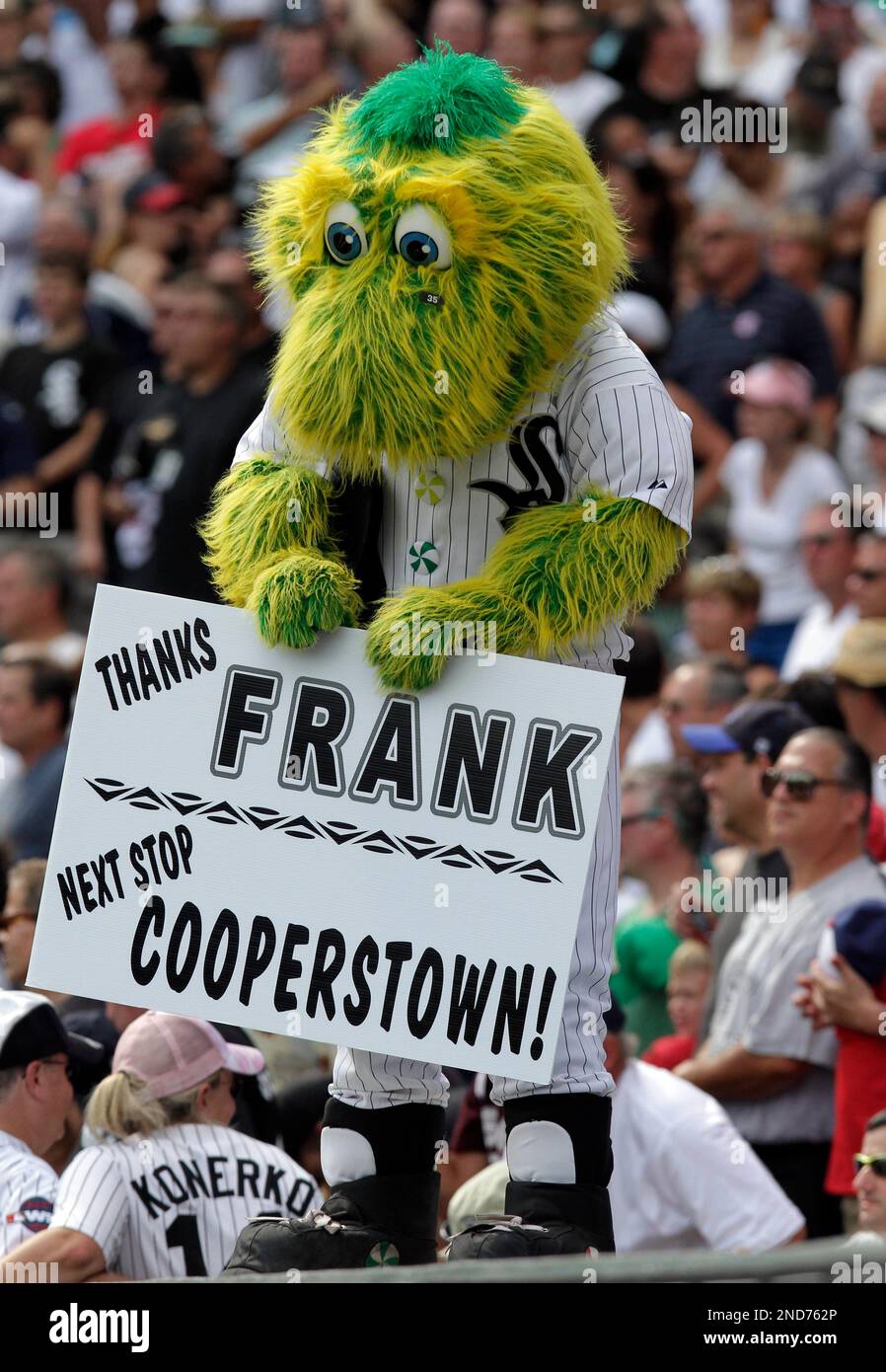 How a right-handed woman helped the White Sox establish a Southpaw mascot -  The Athletic