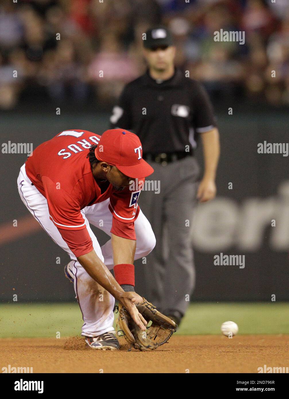 Photo: Rangers shortstop Elvis Andrus during game 2 of the World Series in  San Francisco - SFO20101028328 