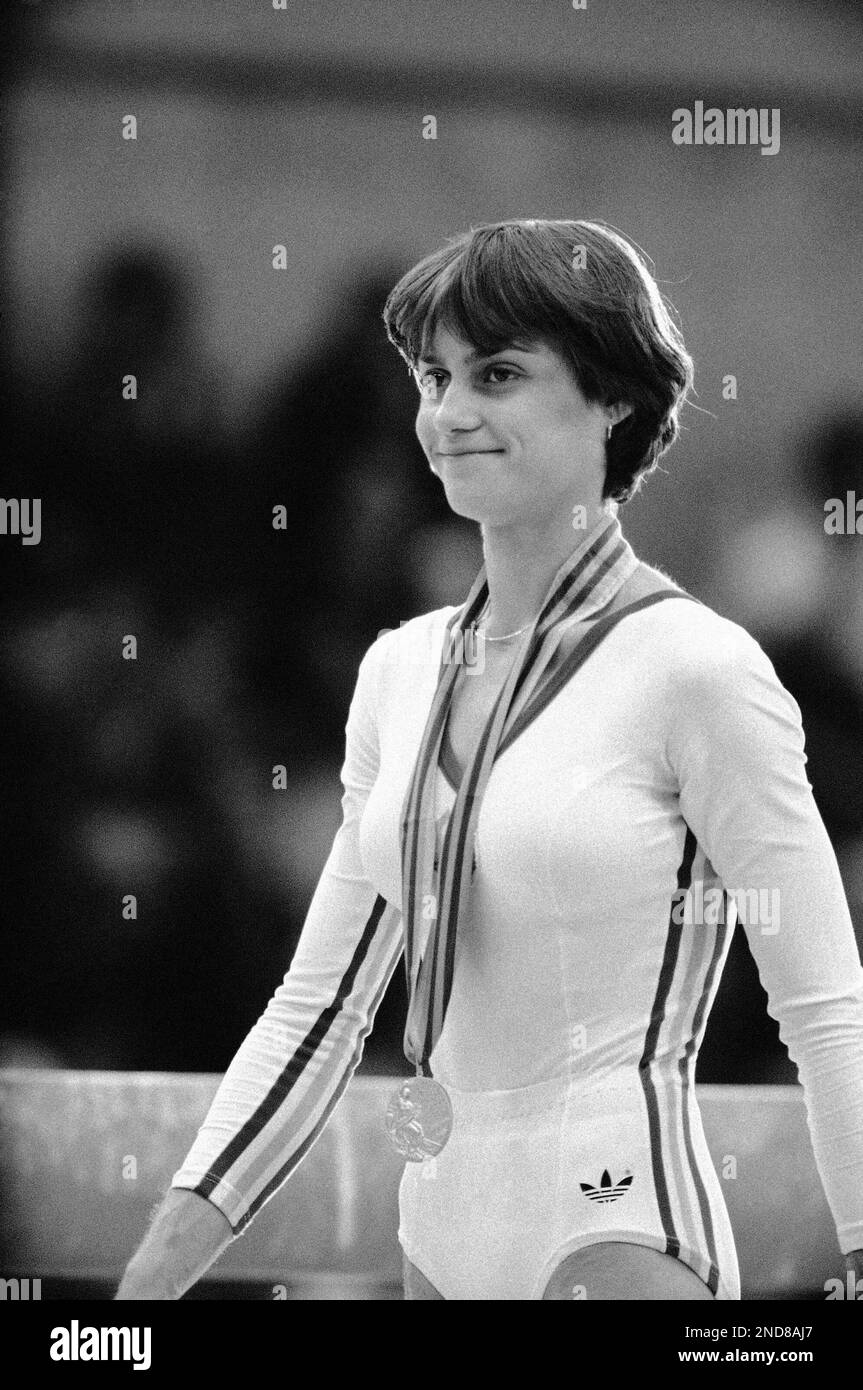 Nadia Comaneci 1980 Nadia Comaneci Buy Photos Ap Images | Images and