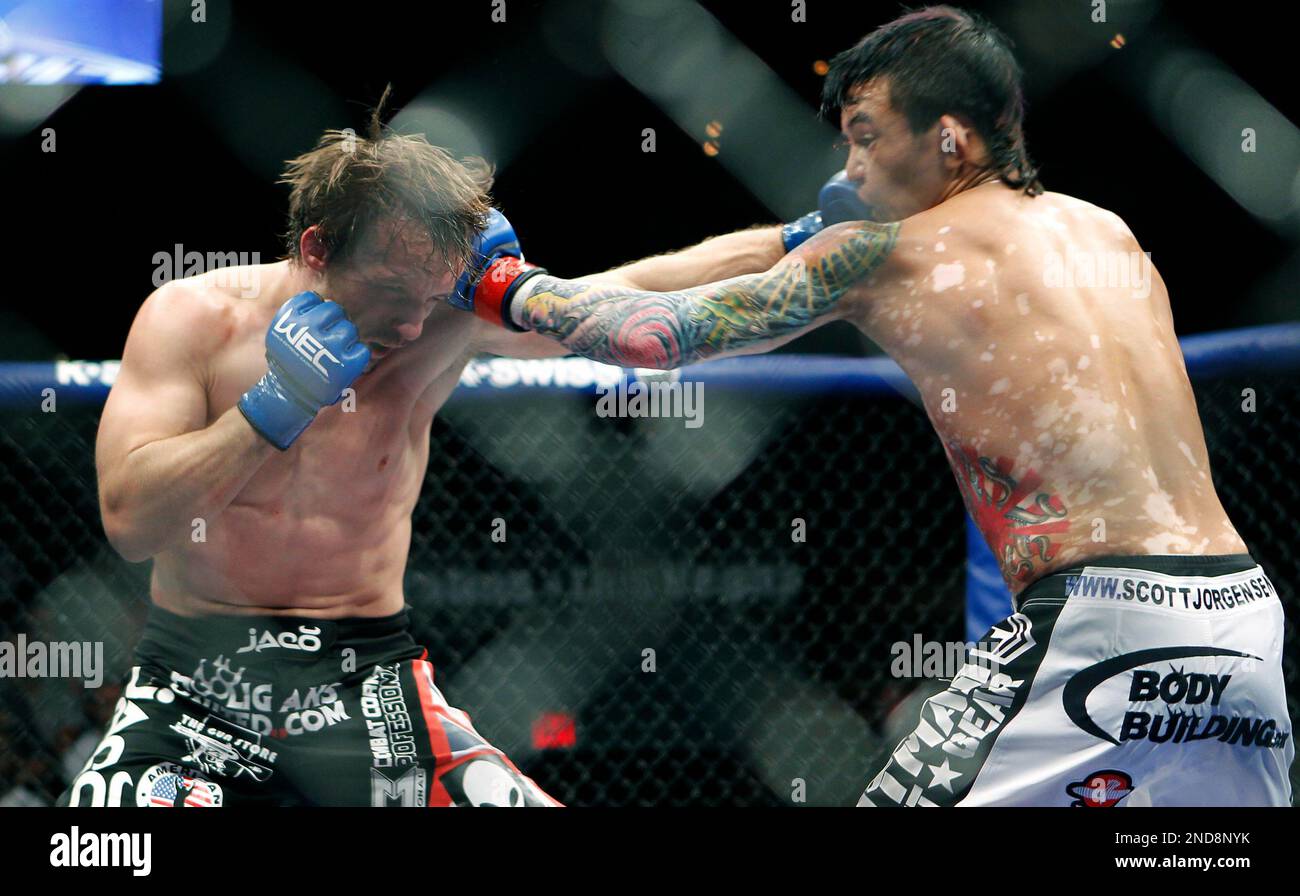 Scott Jorgensen and Brad Pickett, left, battle during their WEC  bantamweight mixed martial art match Wednesday, Aug. 18, 2010, in Las  Vegas. Jorgensen won by unanimous decision. (AP Photo/Eric Jamison Stock  Photo -, image size:1300x896