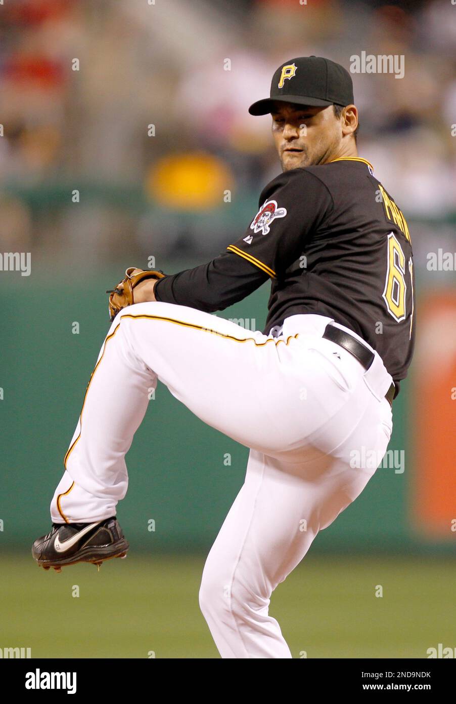 Pittsburgh Pirates relief pitcher Chan Ho Park (61) plays in the baseball  game between the Houston Astros and the Pittsburgh Pirates in Pittsburgh,  Friday, Sept. 24, 2010. (AP Photo/Keith Srakocic Stock Photo - Alamy