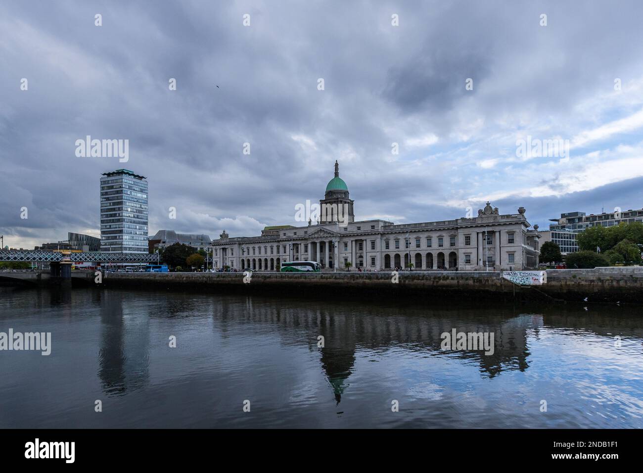 Custom House Quay Dublin Ireland Stock Photo