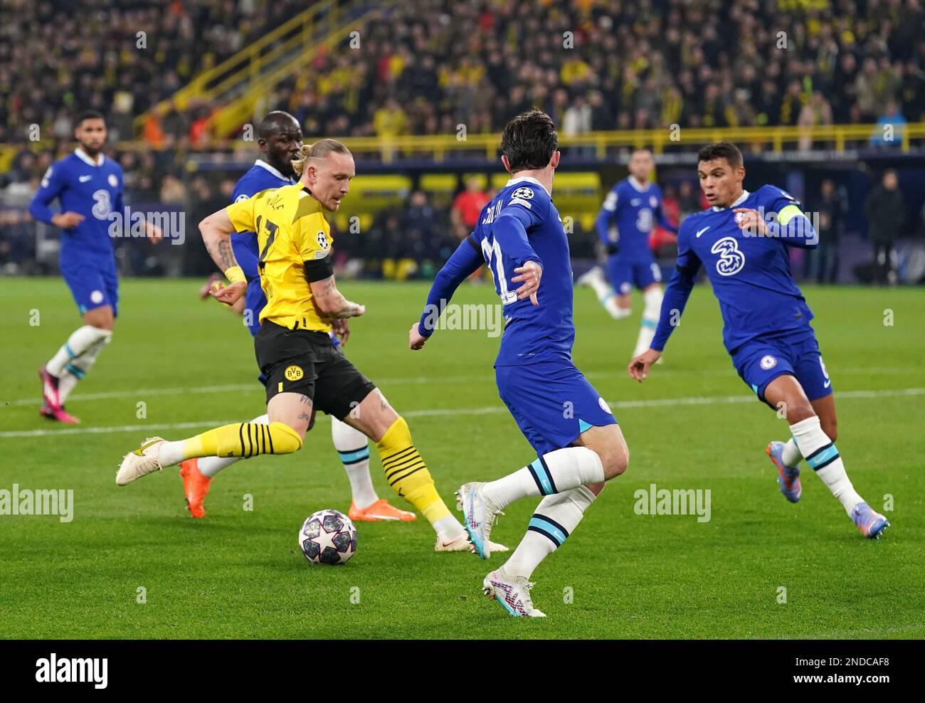 Borussia Dortmund's Marius Wolf (second left) attempts a shot on goal during the UEFA Champions League, round of 16 match at Signal Iduna Park, Dortmund, Germany. Picture date: Wednesday February 15, 2023. Stock Photo