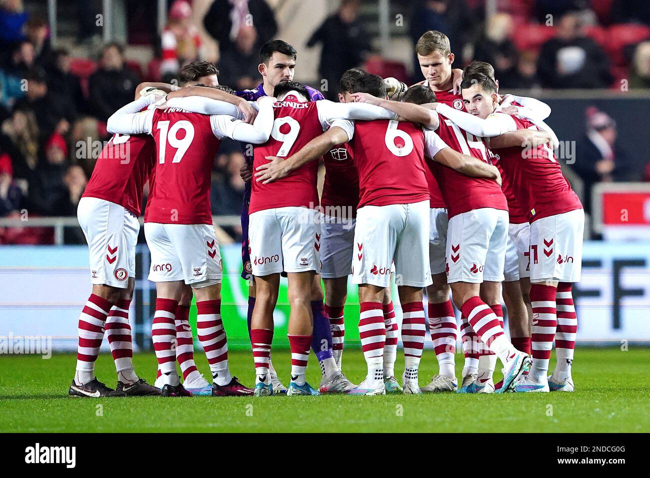 Bristol City players huddle up prior to kickoff in the Sky Bet