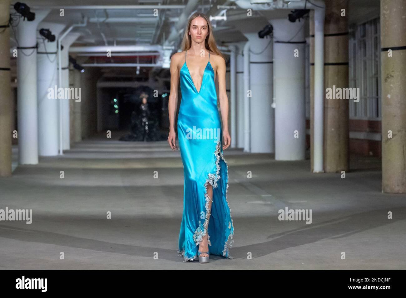 New York, New York, USA. 14th Feb, 2023. (NEW) Christian Cowan - Runway - February 2023 New York Fashion Week. February 14, 2023, New York, New York, USA: A model walks the runway at the Christian Cowan fashion show at Starrett-Lehigh Building during New York Fashion Week 2023 on February 14, 2023 in New York City. (Credit Image: © M10s/TheNEWS2 via ZUMA Press Wire) EDITORIAL USAGE ONLY! Not for Commercial USAGE! Stock Photo