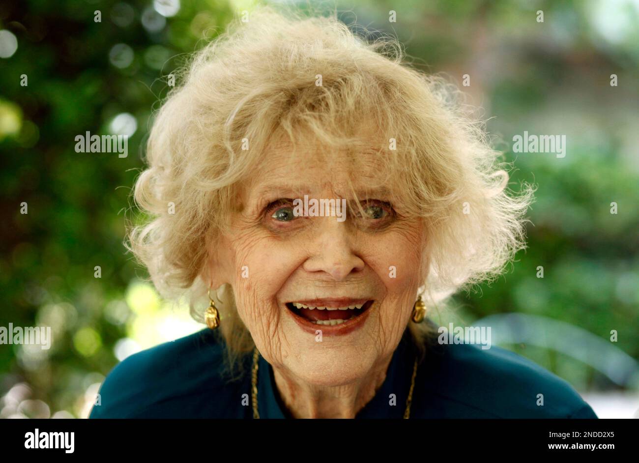 FILE - Actress Gloria Stuart poses for a portrait in Los Angeles Monday
