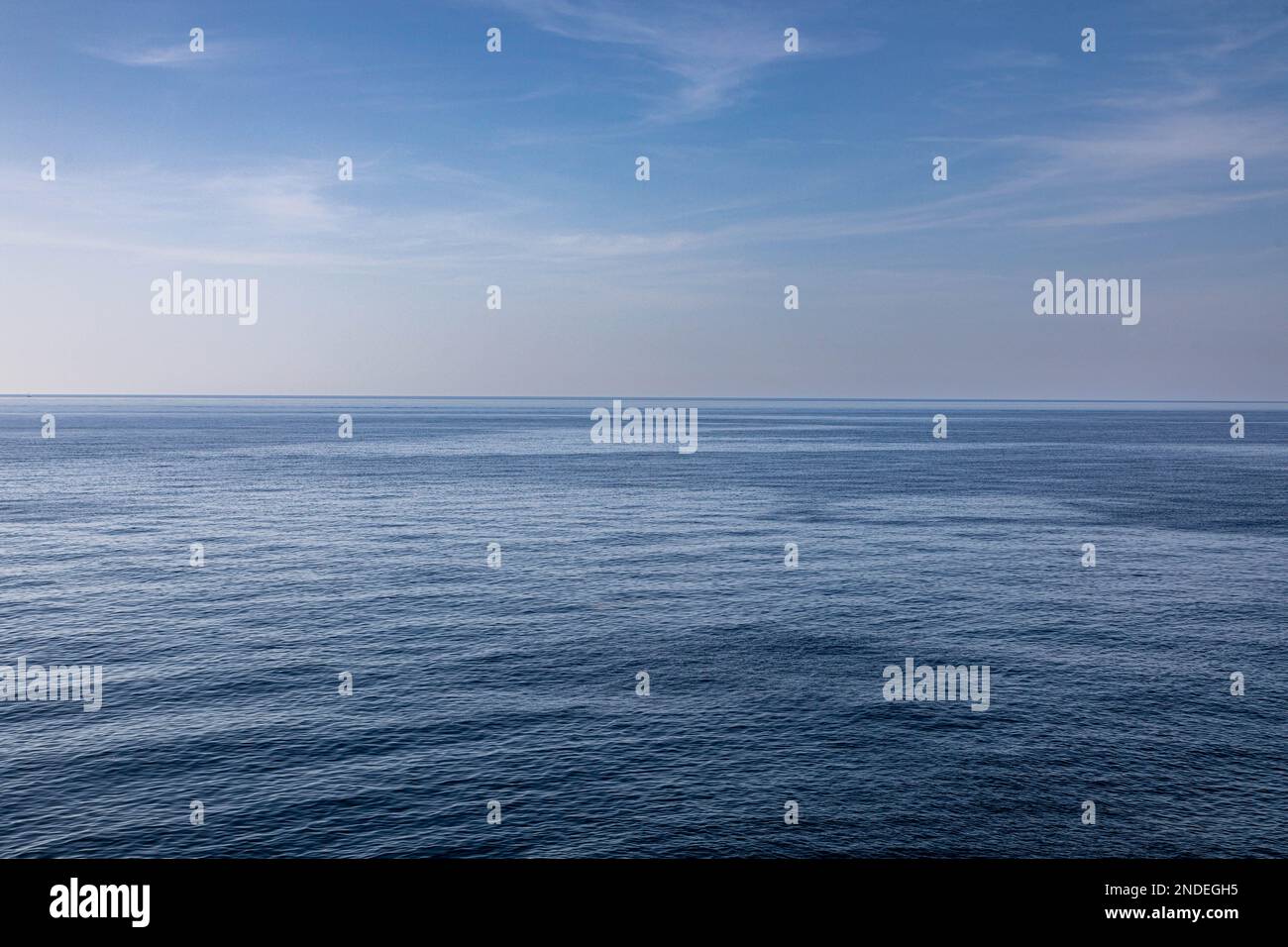 Abstract blue landscape ocean hi-res stock photography and images - Alamy