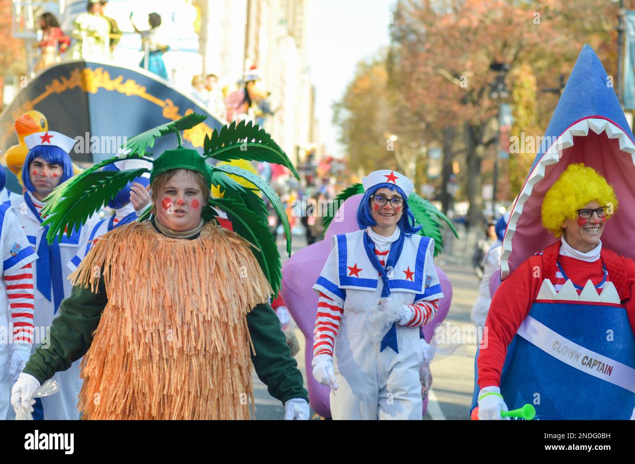 The annual fun Macy's Thanksgiving day parade along Fifth Avenue in New ...
