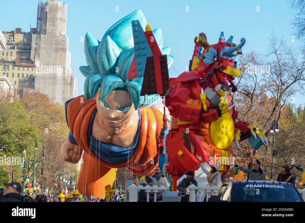 The annual fun Macy's Thanksgiving day parade along Fifth Avenue in New ...