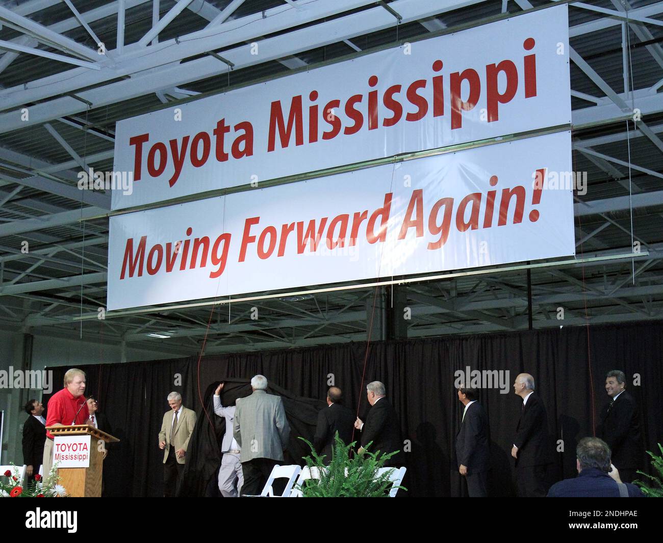 The guests of honor at a new Toyota plant in Blue Springs, Miss. reveal ...