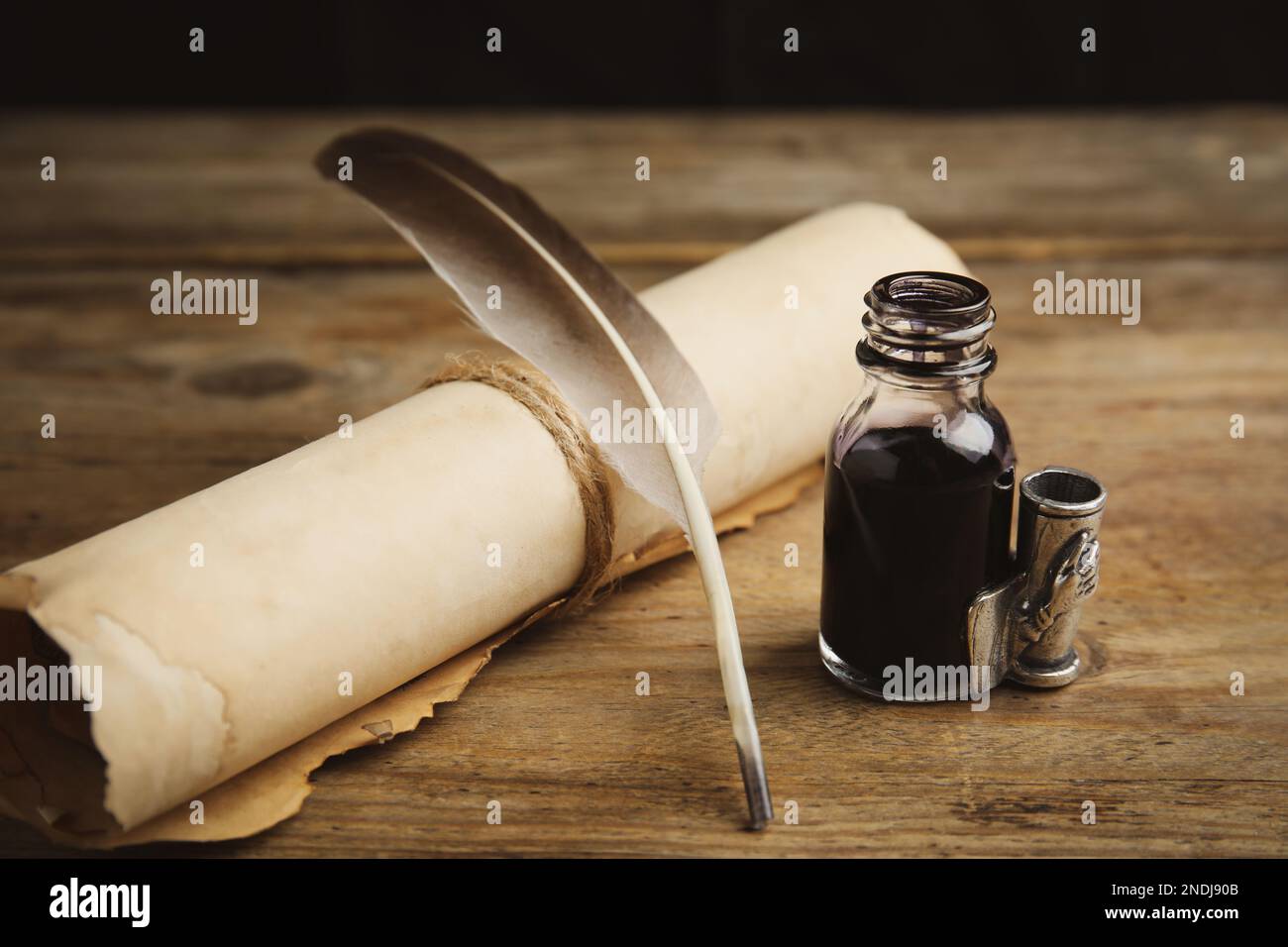 Vintage feather quill scroll hi-res stock photography and images - Alamy
