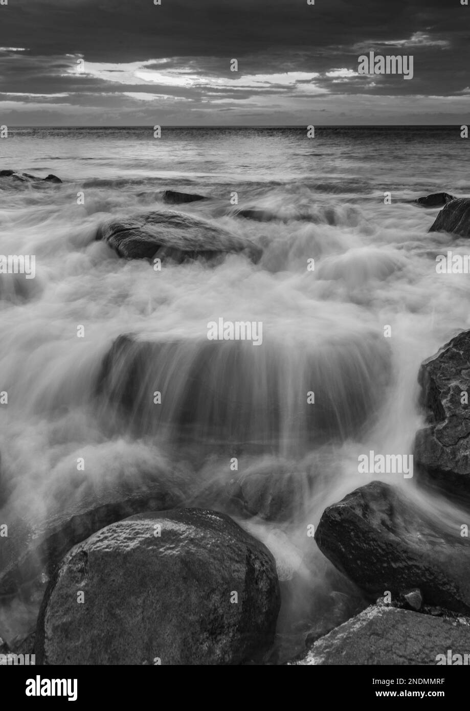 Ocean waves smooth beach Black and White Stock Photos & Images - Alamy