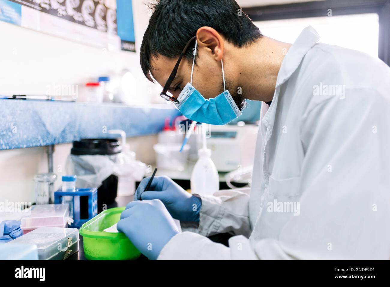 Doctor sitting side view hi-res stock photography and images - Alamy