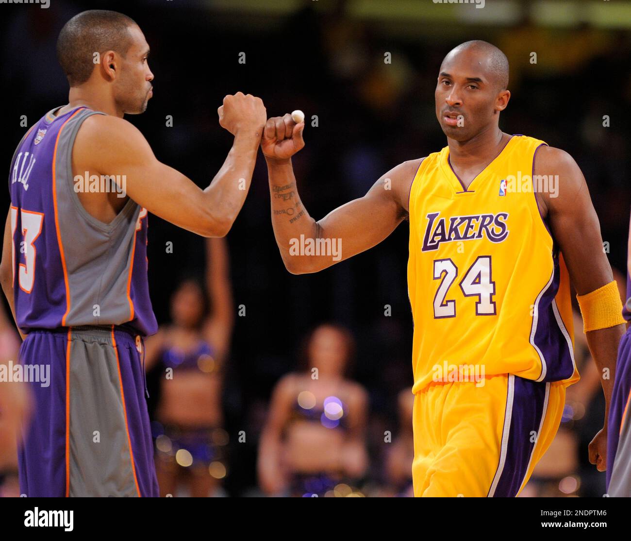 Phoenix Suns forward Grant Hill greets Los Angeles Lakers guard 