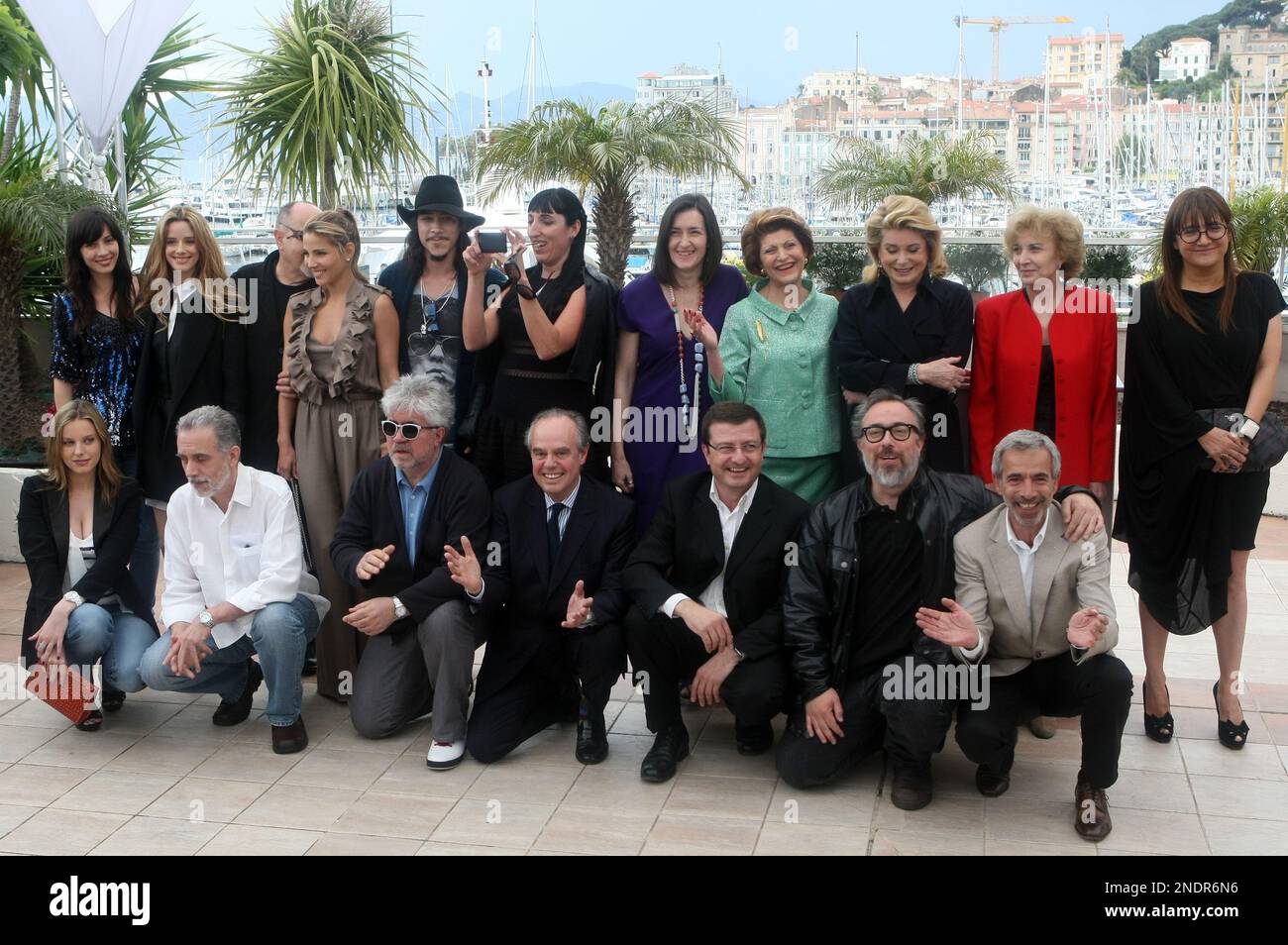 Top row from left, an unidentified guest, Pilar Lopez de Ayala, Elsa ...