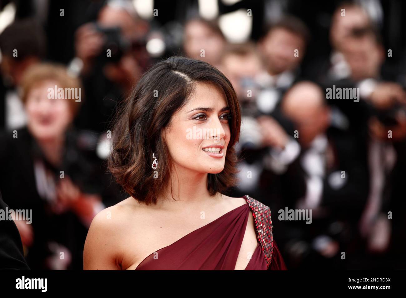 Salma Robi Actress Salma Hayek arrives at the premiere for the film